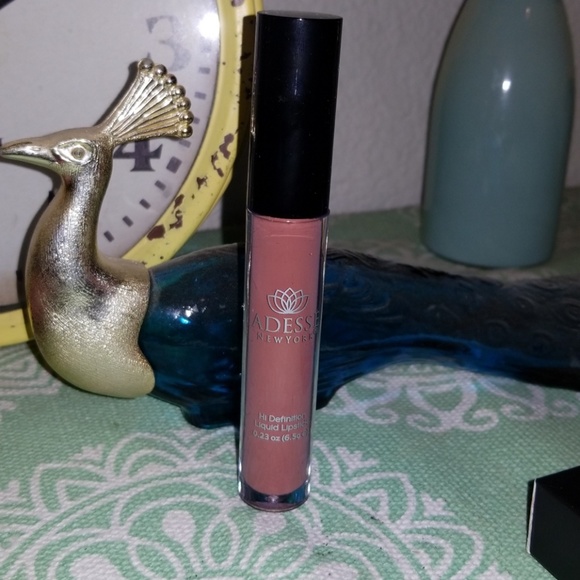 Hi-Def Liquid Lipstick - Picture 2 of 2